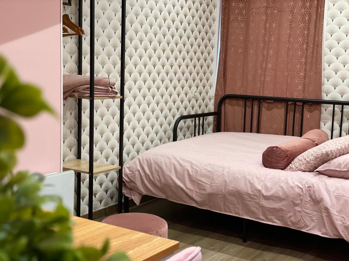 Capstay Color Valenciennes & Netflix Trith-Saint-Leger Bagian luar foto