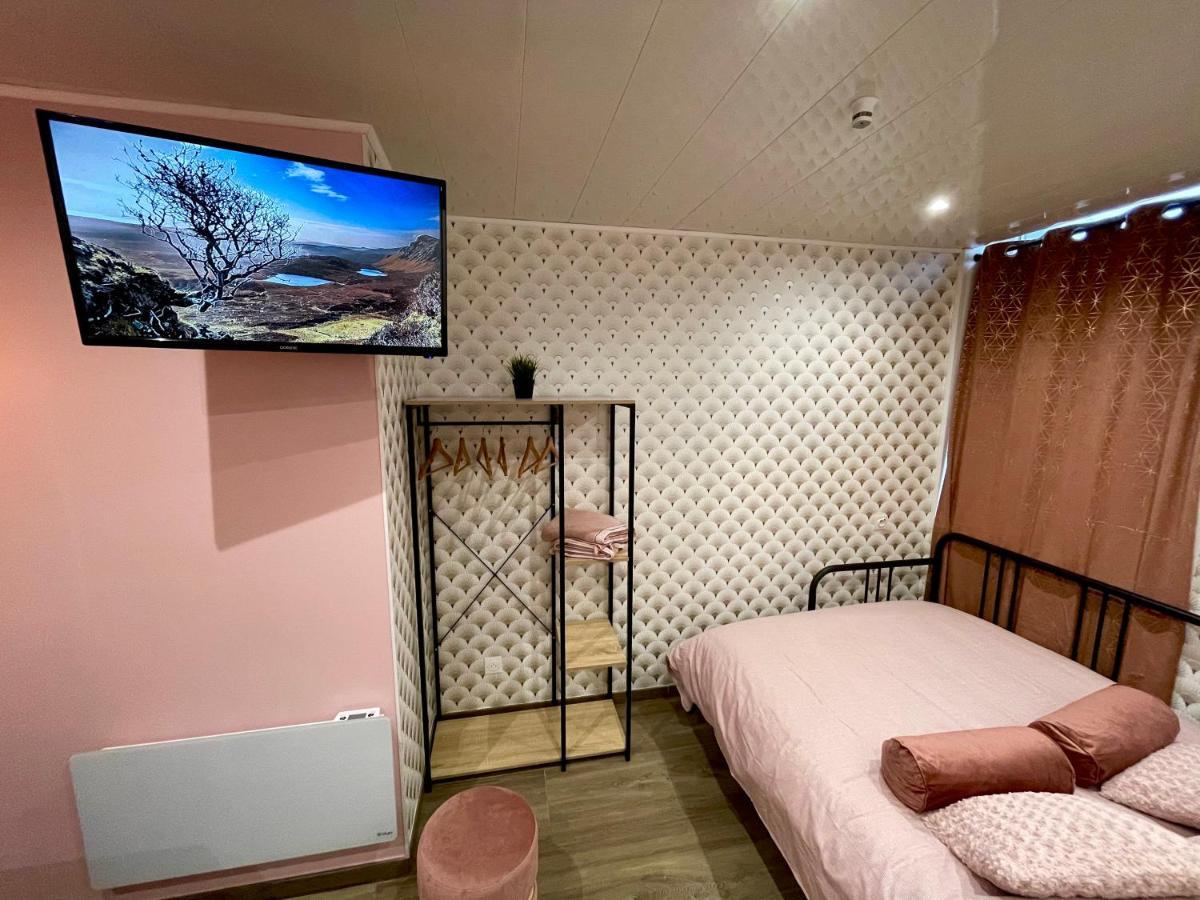 Capstay Color Valenciennes & Netflix Trith-Saint-Leger Bagian luar foto