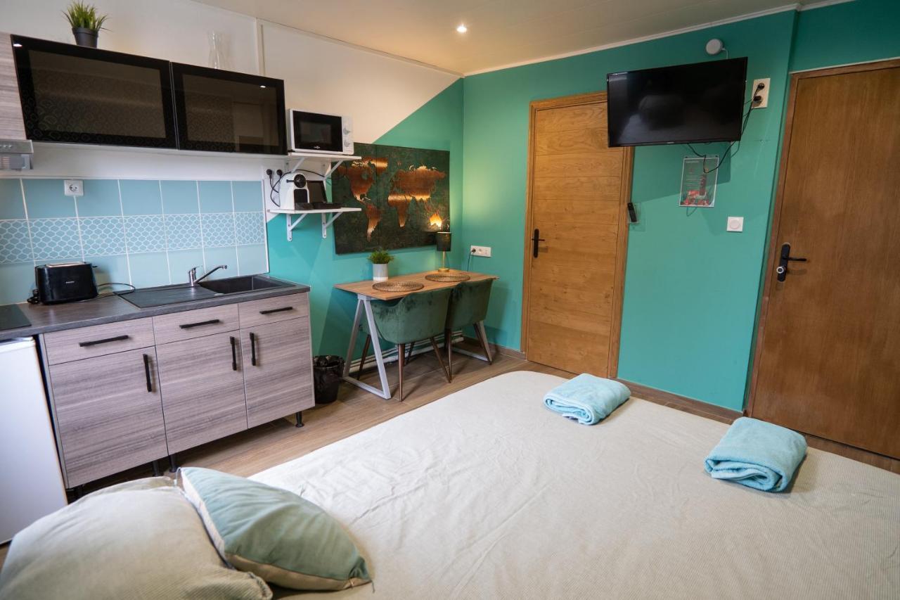 Capstay Color Valenciennes & Netflix Trith-Saint-Leger Bagian luar foto