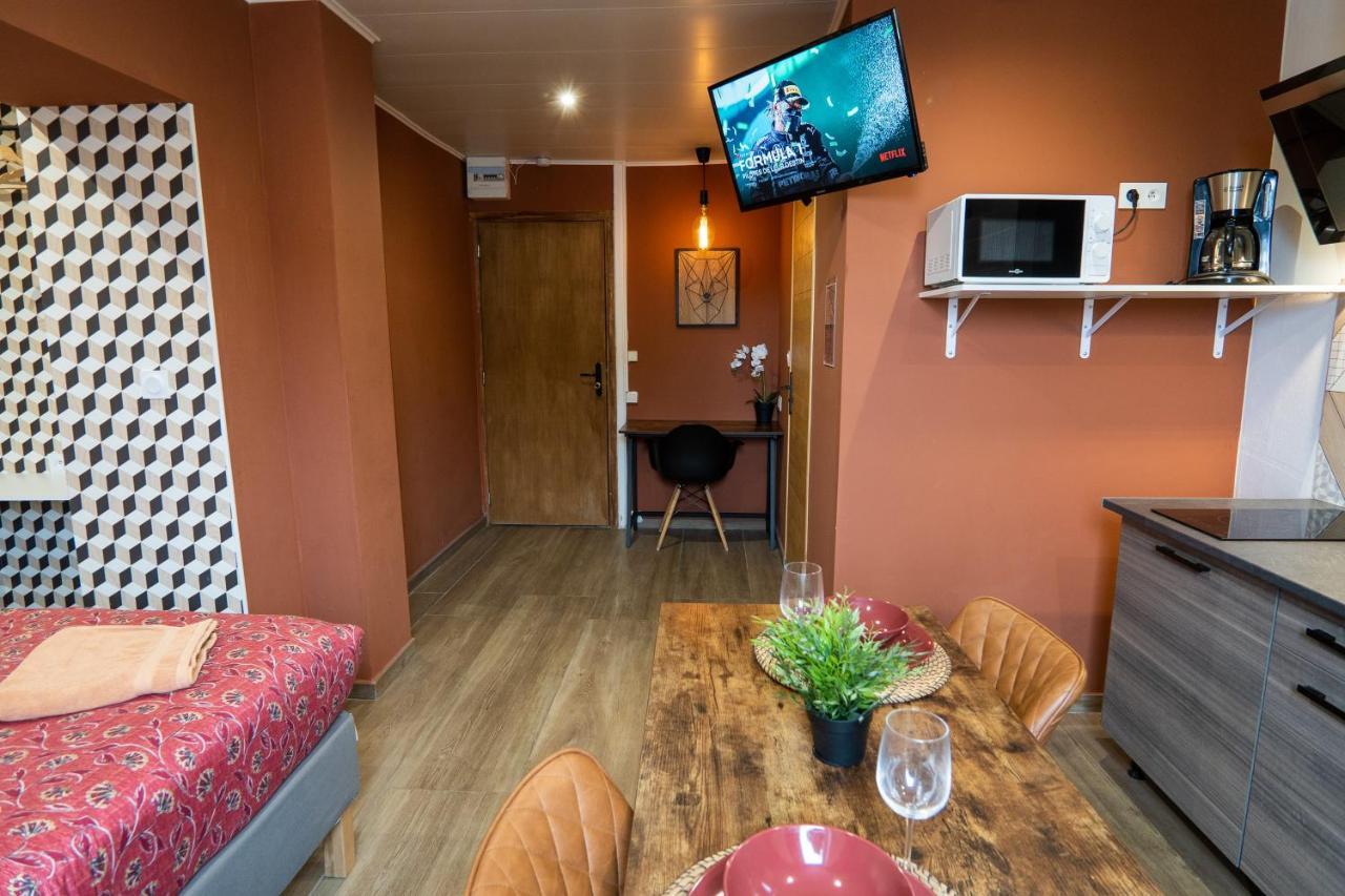 Capstay Color Valenciennes & Netflix Trith-Saint-Leger Bagian luar foto