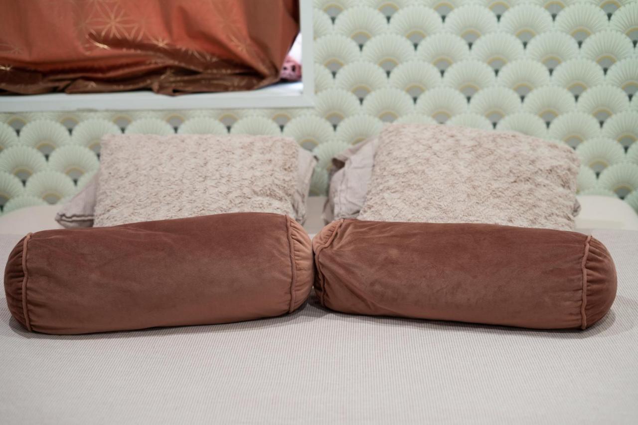 Capstay Color Valenciennes & Netflix Trith-Saint-Leger Bagian luar foto
